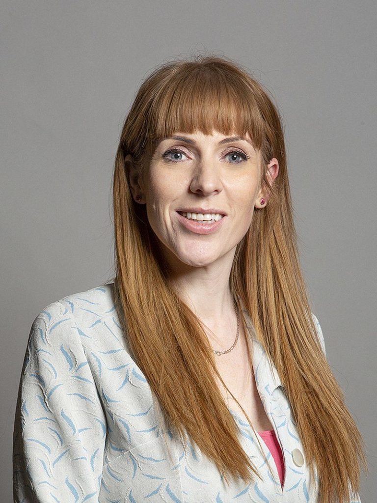 Labours Deputy Angela Rayner Apologises After Calling Tory Mp Scum London Globe 