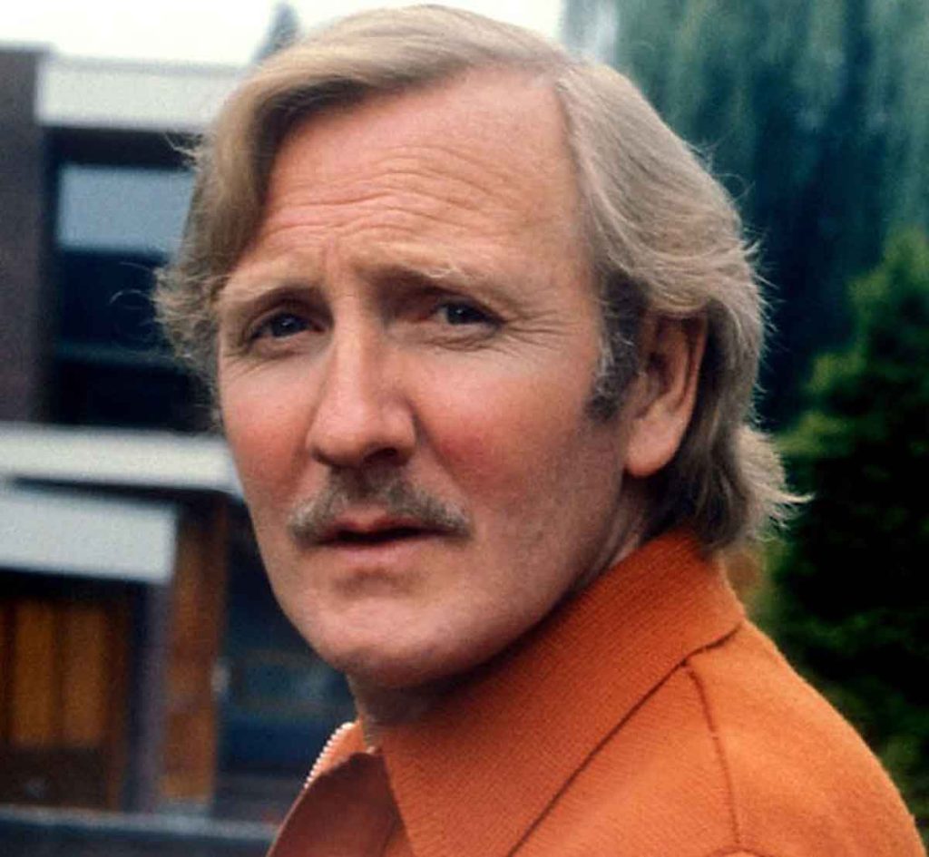 Carry On Star Leslie Phillips Dies Aged 98 - London Globe